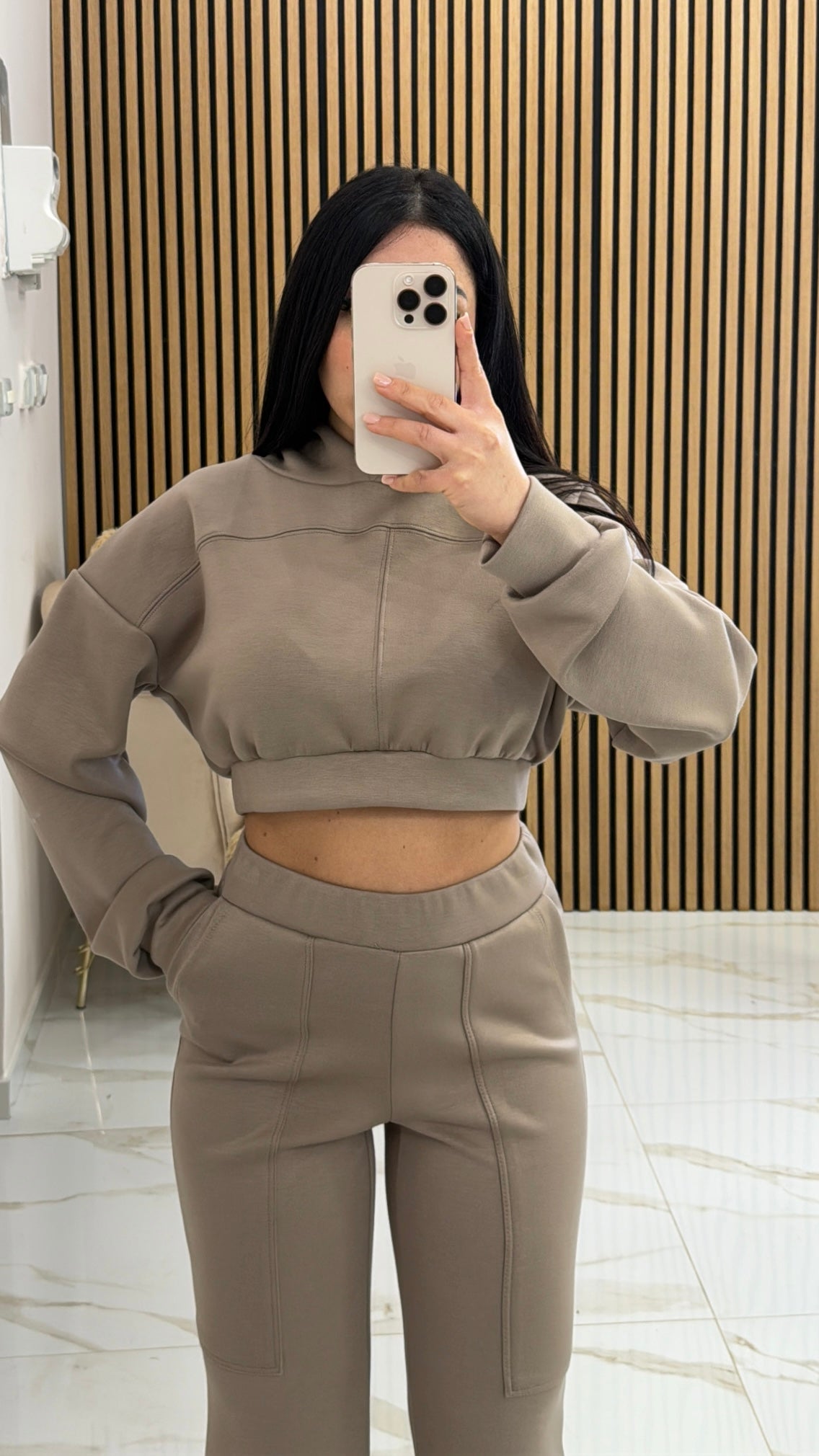 TUTA EVA