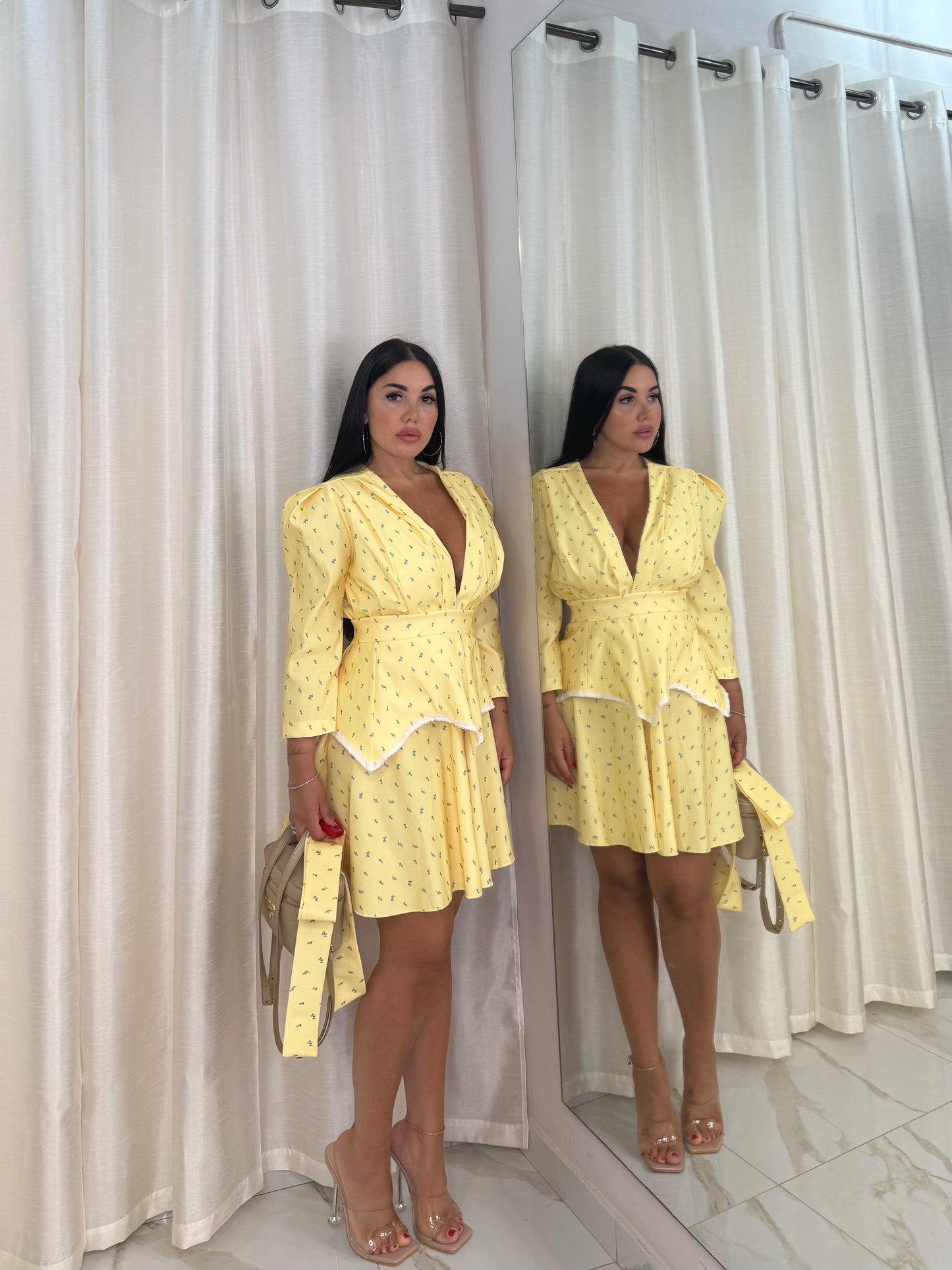 DRESS CHIC