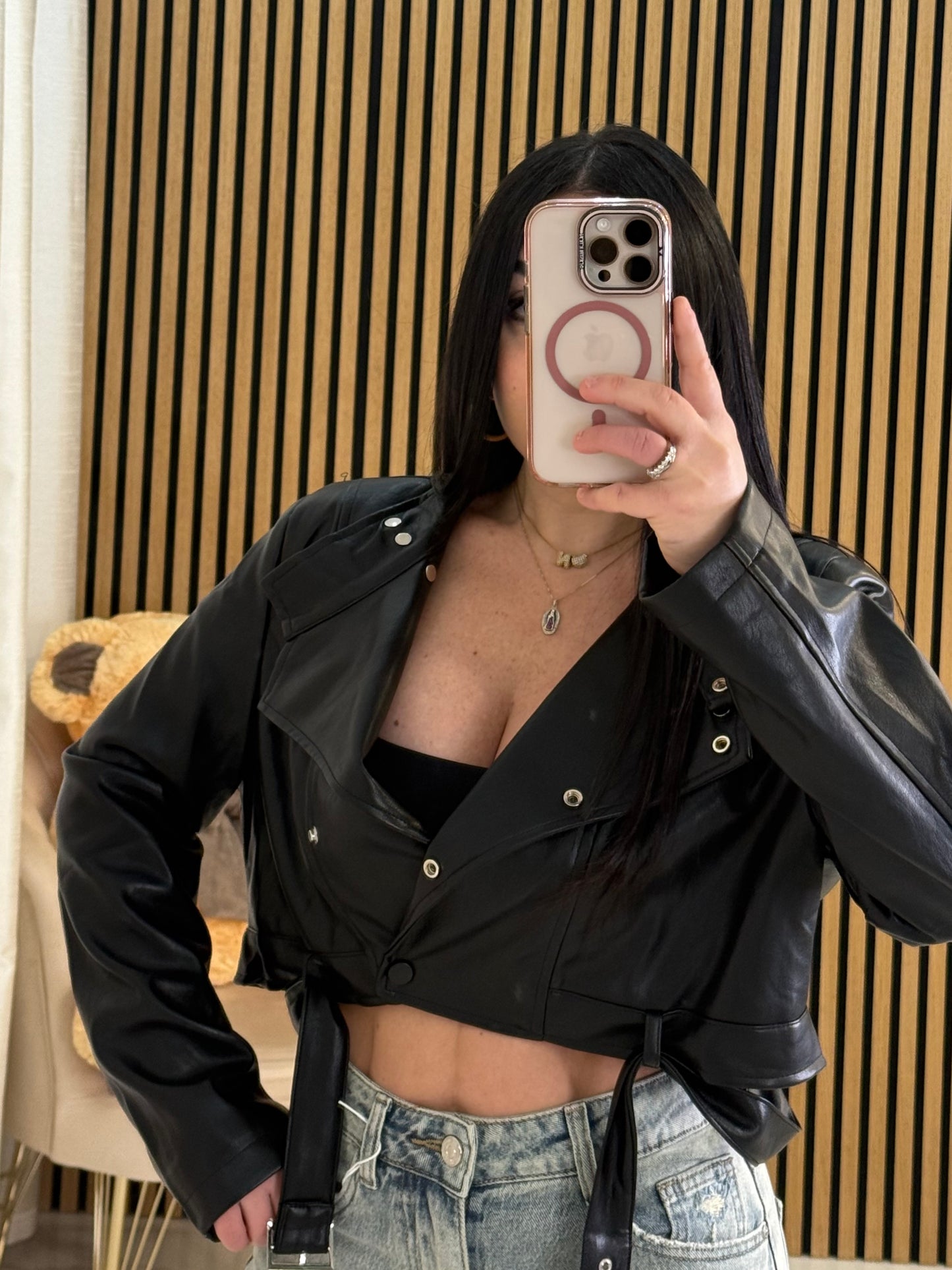 Giacca crop ecopelle