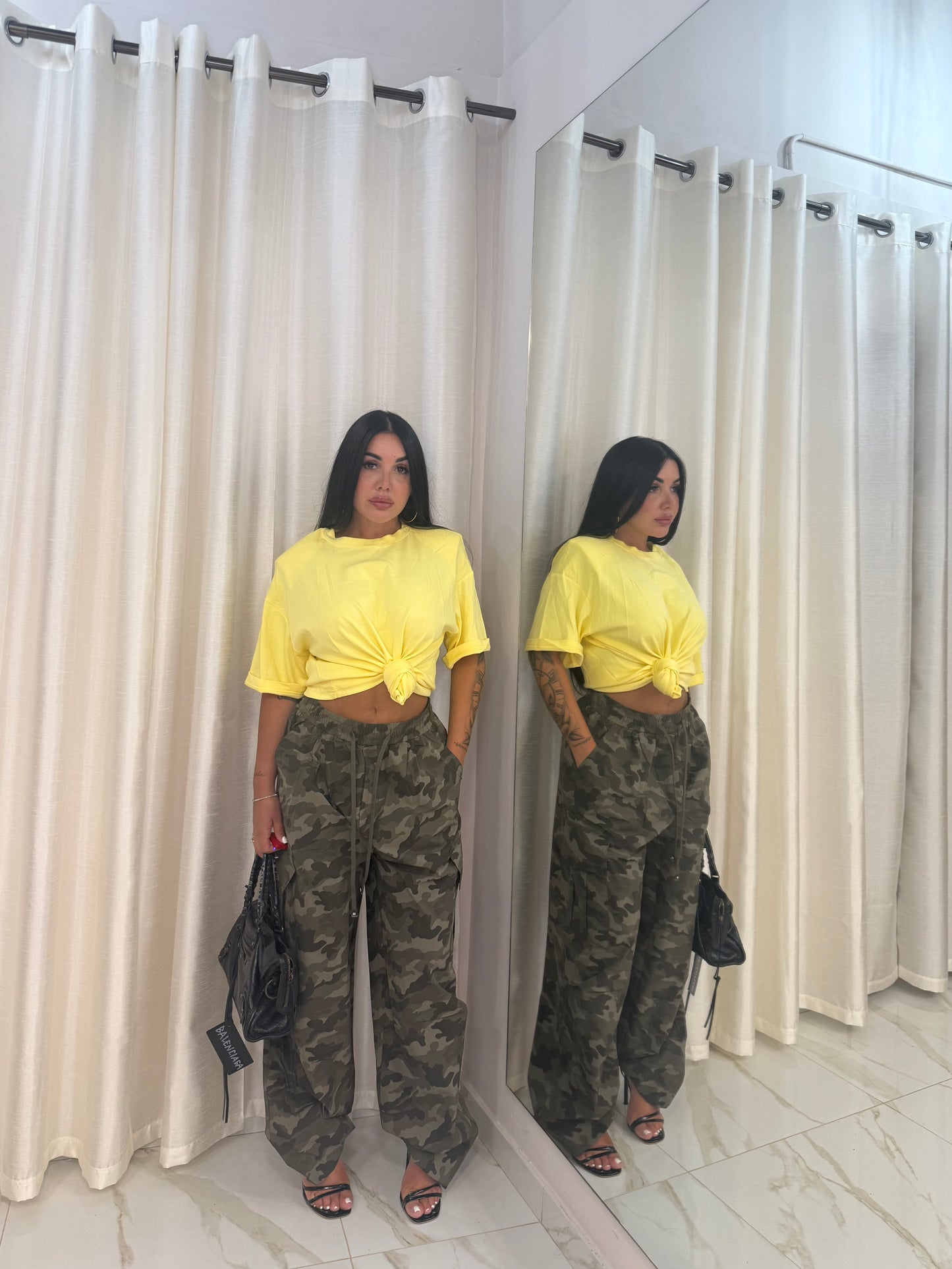 T-SHIRT GIALLA
