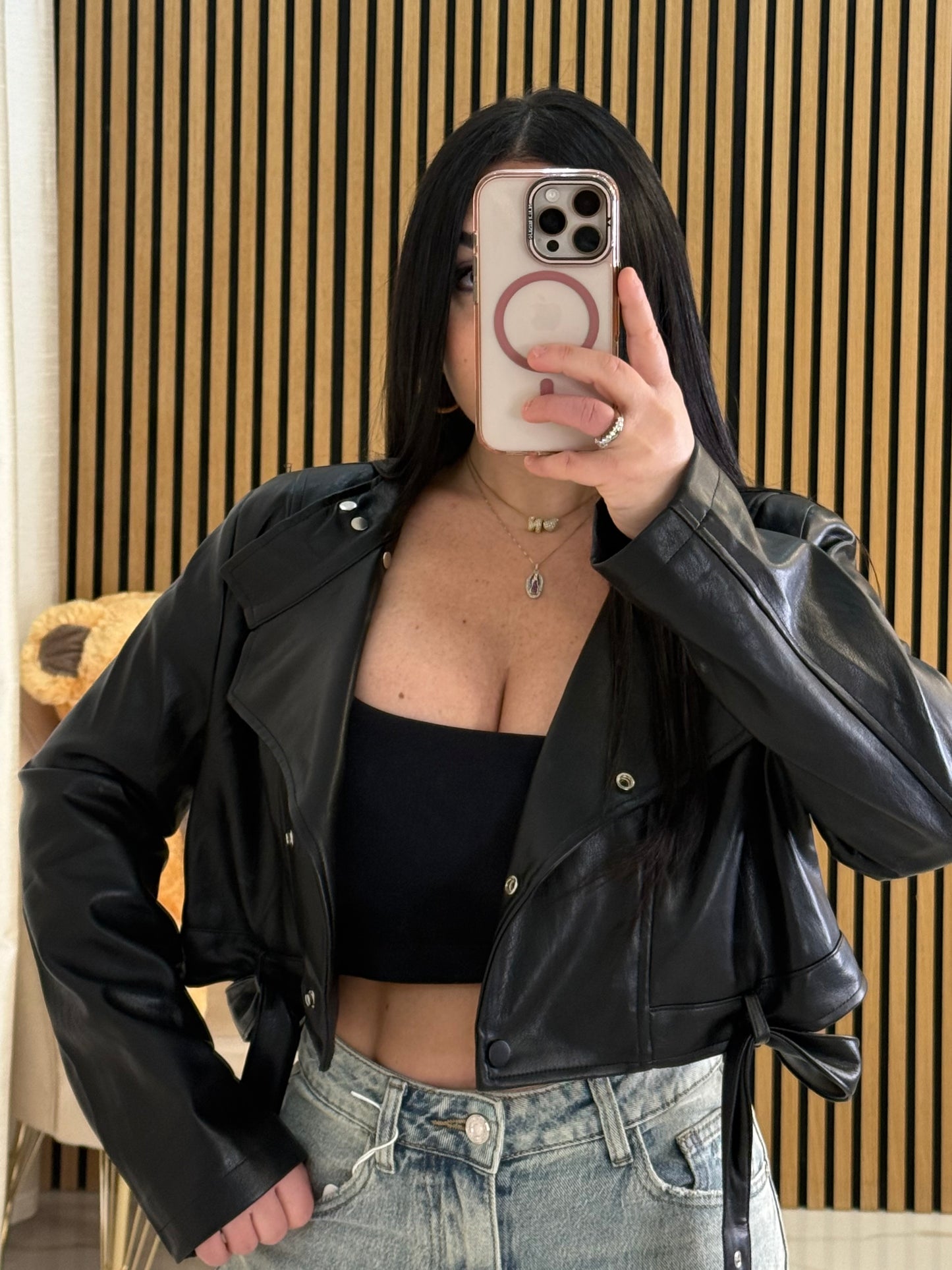 Giacca crop ecopelle