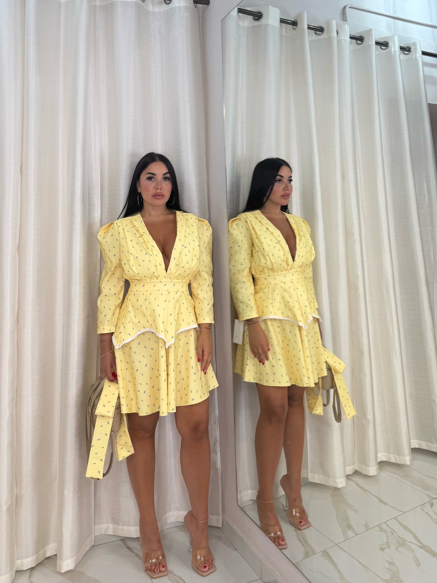DRESS CHIC