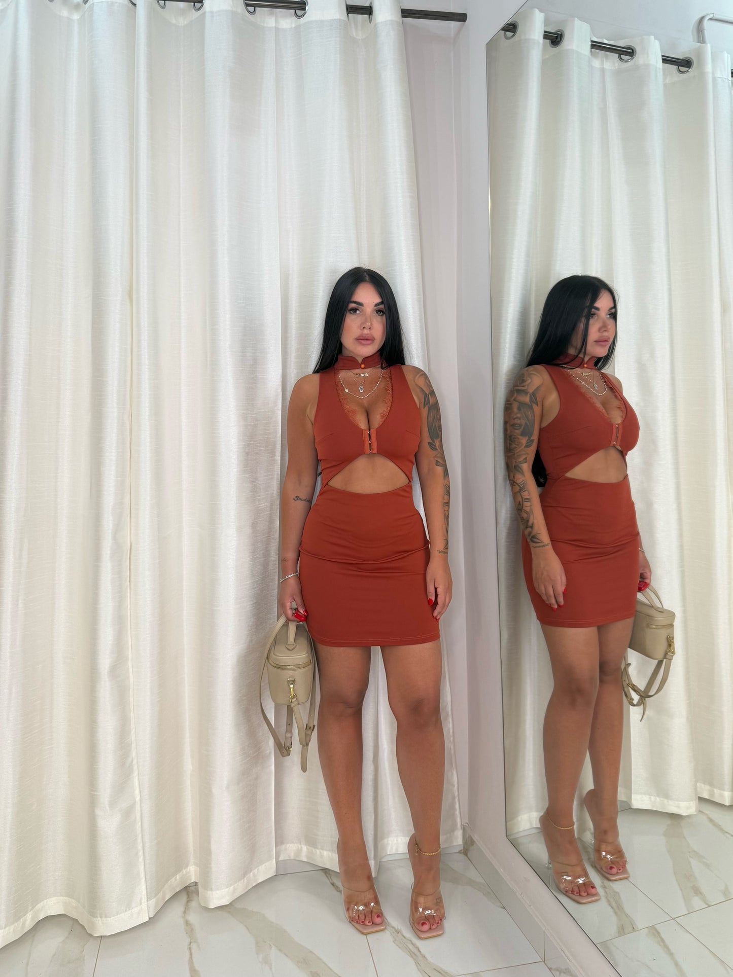 DRESS SENSUAL